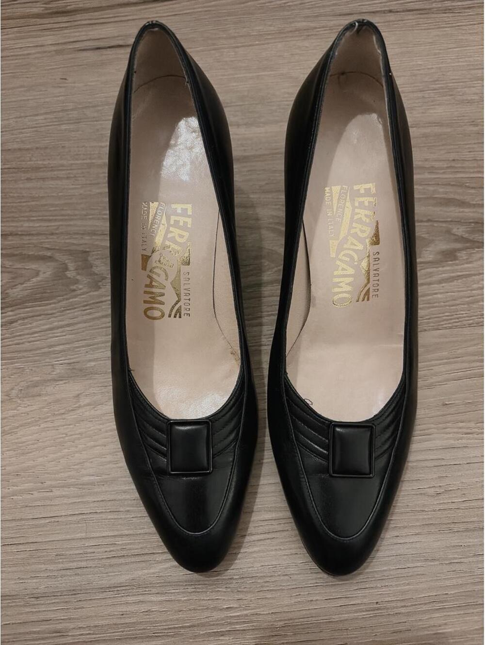 Vintage Ferragamo black leather heels